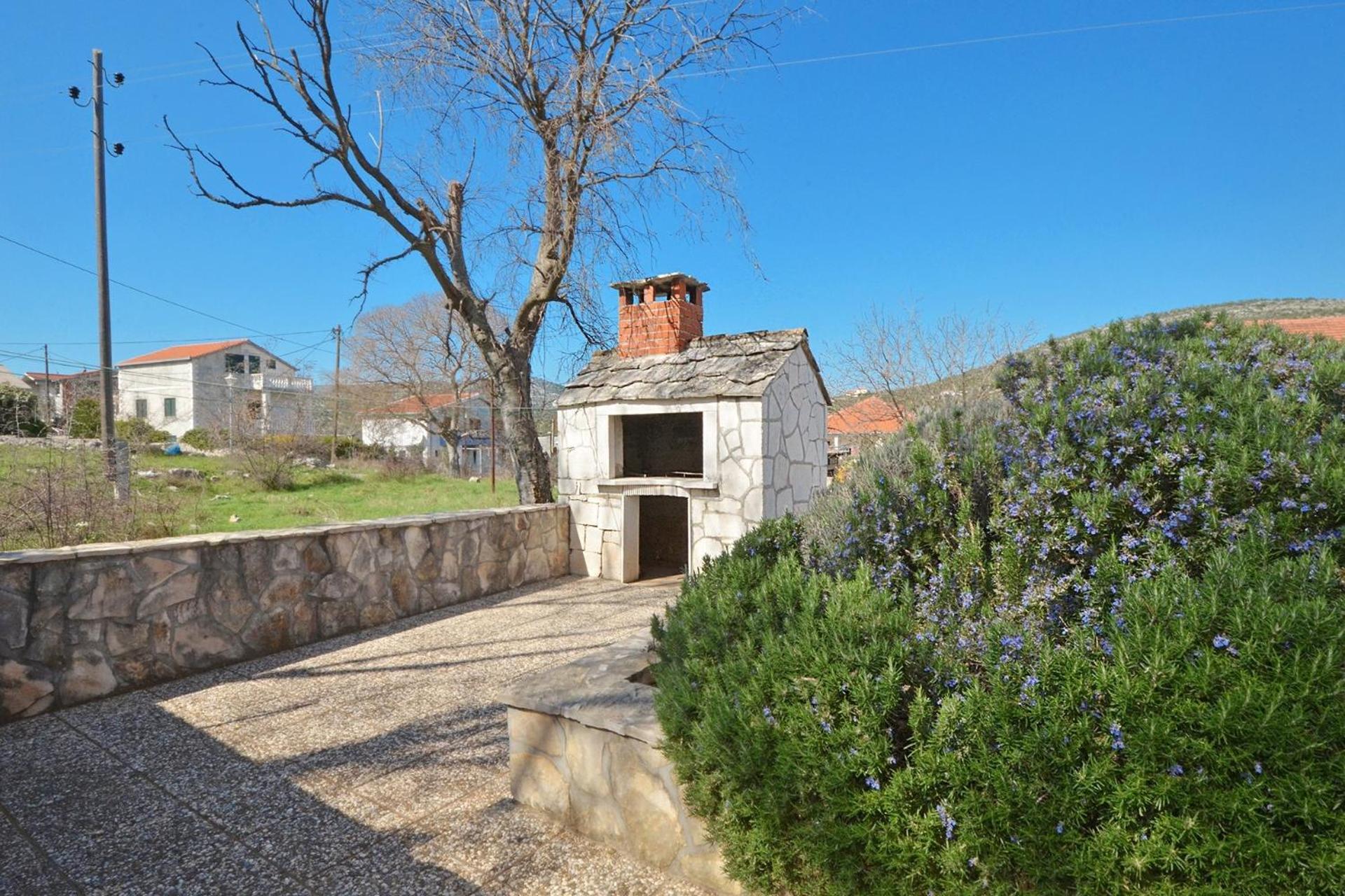 Apartments With A Parking Space Marina, Trogir - 11554 מראה חיצוני תמונה